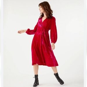 NWOT emily and fin Luna Velvet Wrap Dress Soft Flattering Waist Red Pink Small